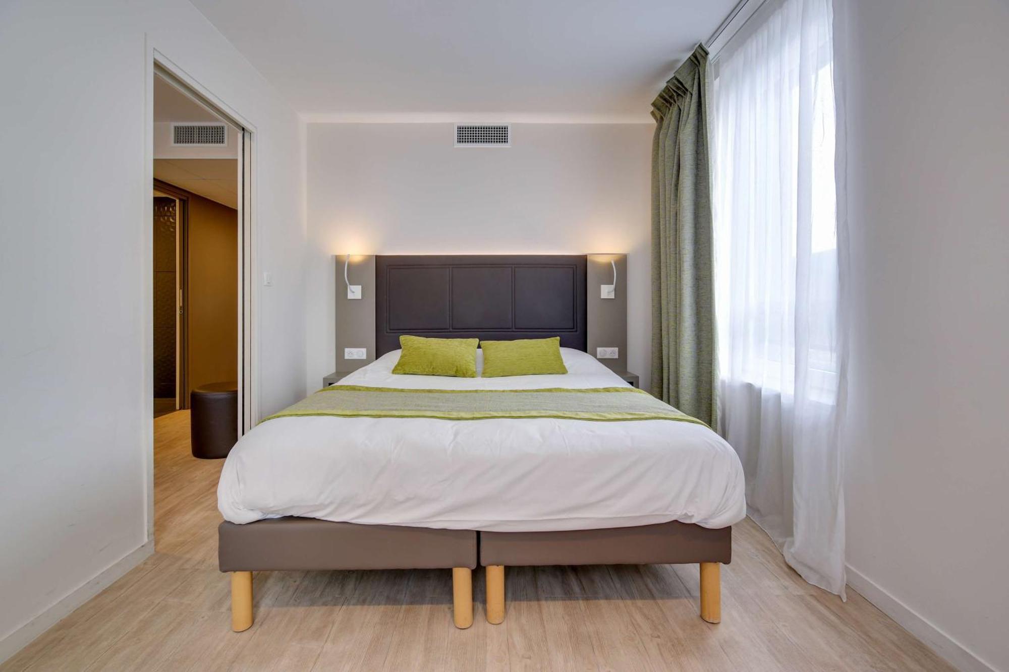 Brit Hotel Confort Saint-Dizier Dış mekan fotoğraf