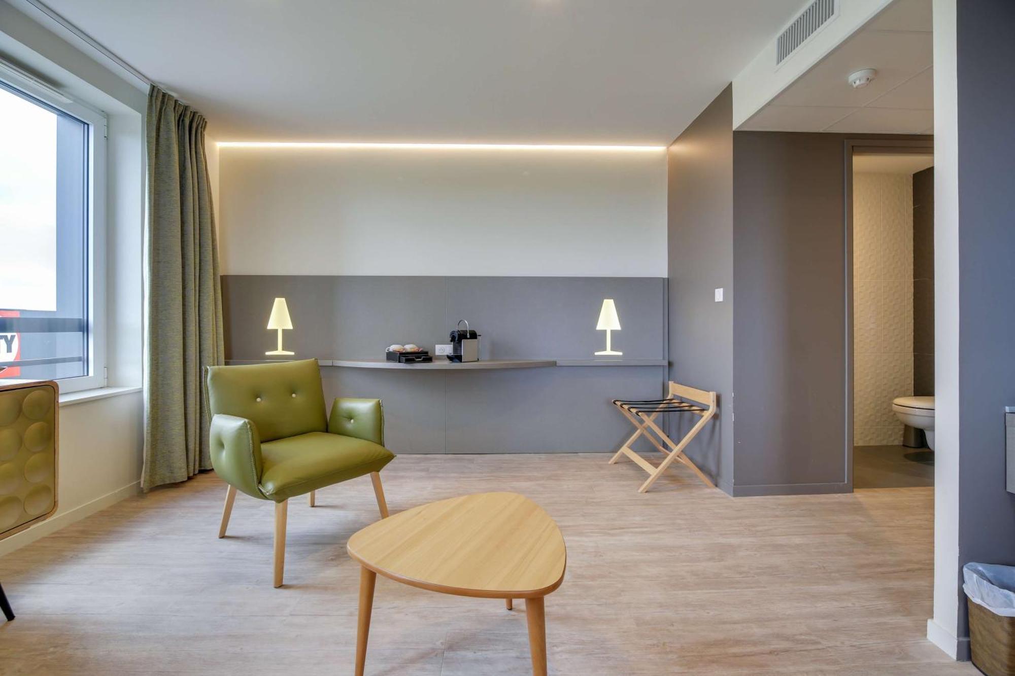 Brit Hotel Confort Saint-Dizier Dış mekan fotoğraf
